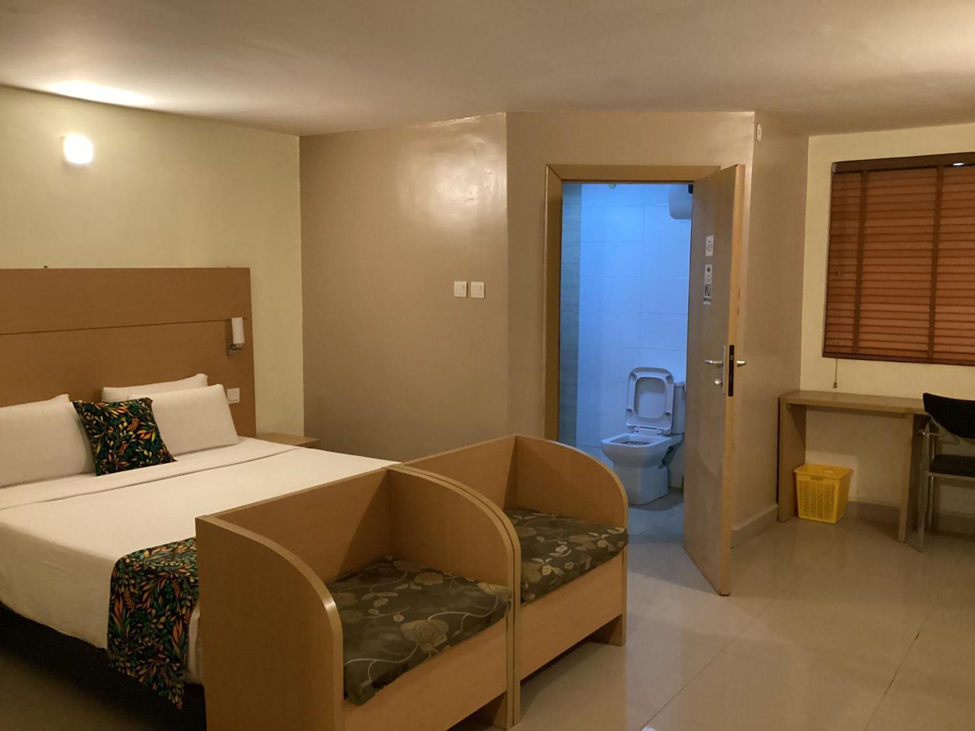 Adis Hotels Ibadan Ngoại thất bức ảnh