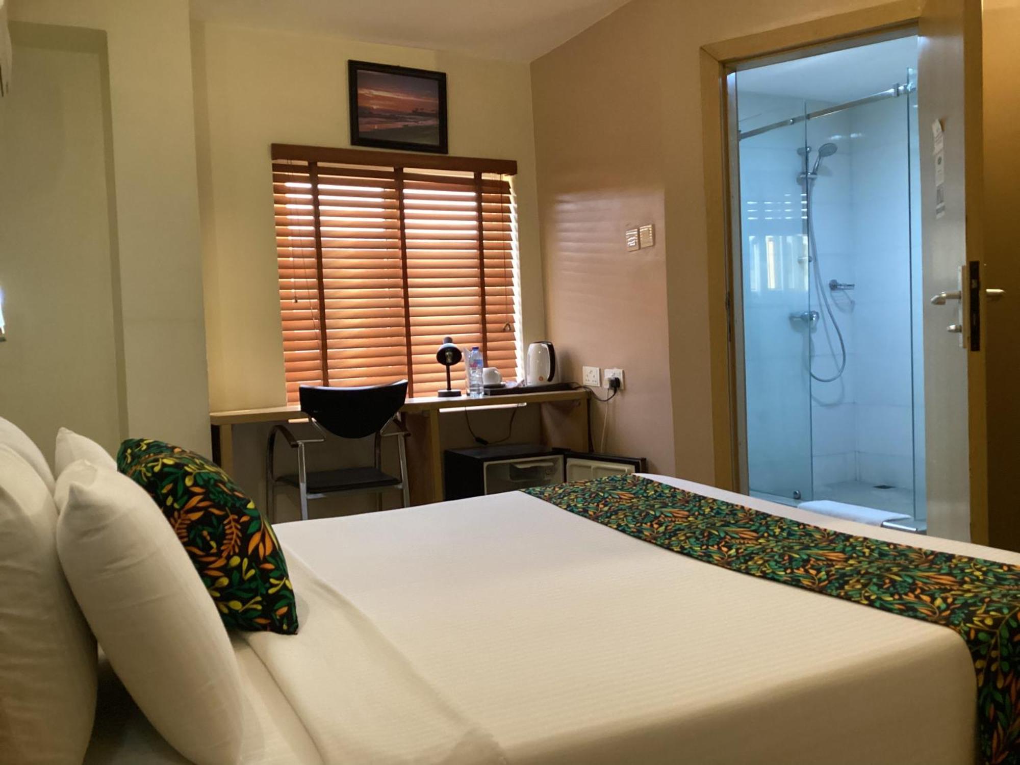Adis Hotels Ibadan Ngoại thất bức ảnh